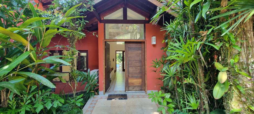 Casa à venda no Condomínio Iporanga Guarujá — Villa 452