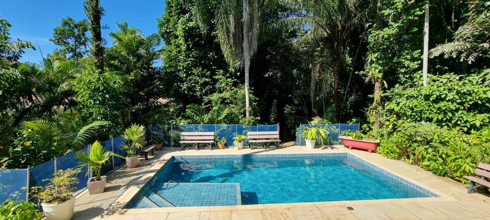 Casa à venda no Condomínio Iporanga Guarujá — Villa 452