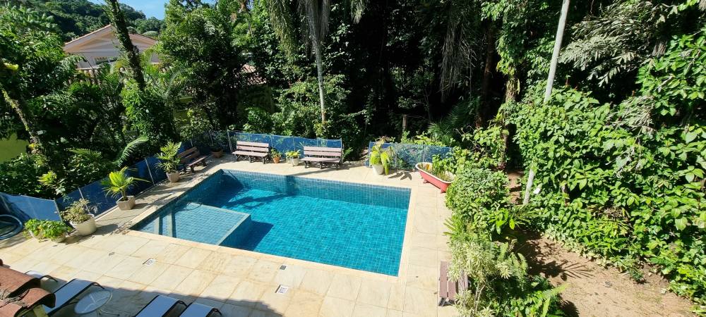 Casa à venda no Condomínio Iporanga Guarujá — Villa 452