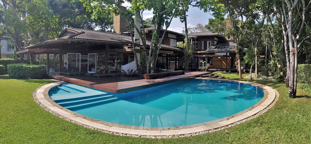 Casa Pé na Areia à venda no Condomínio Iporanga Guarujá — Villa 490 | Projeto Sidônio Porto