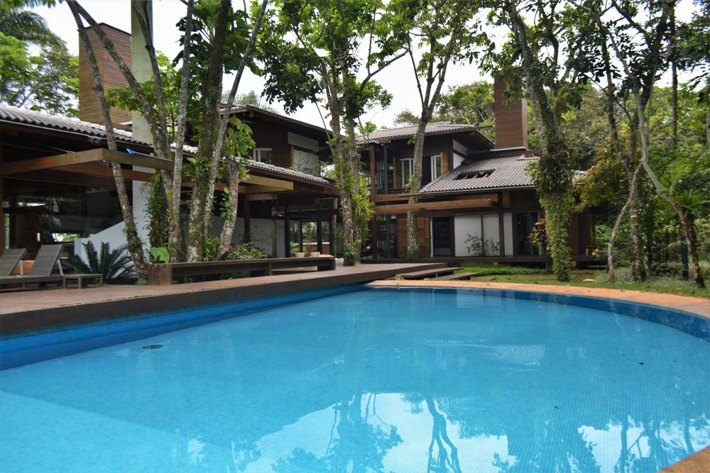 Casa Pé na Areia à venda no Condomínio Iporanga Guarujá — Villa 490 | Projeto Sidônio Porto