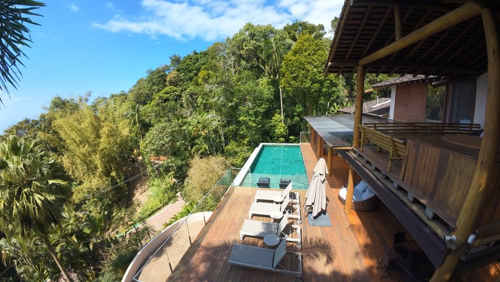 Casa à venda no Condomínio Tijucopava Guarujá — Villa 205