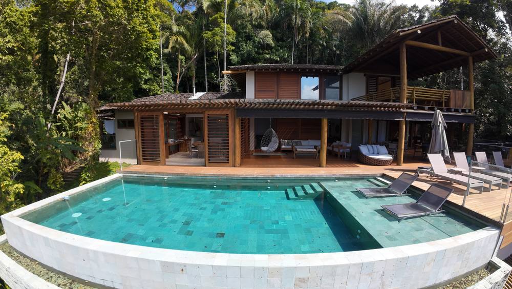Casa à venda no Condomínio Tijucopava Guarujá — Villa 205