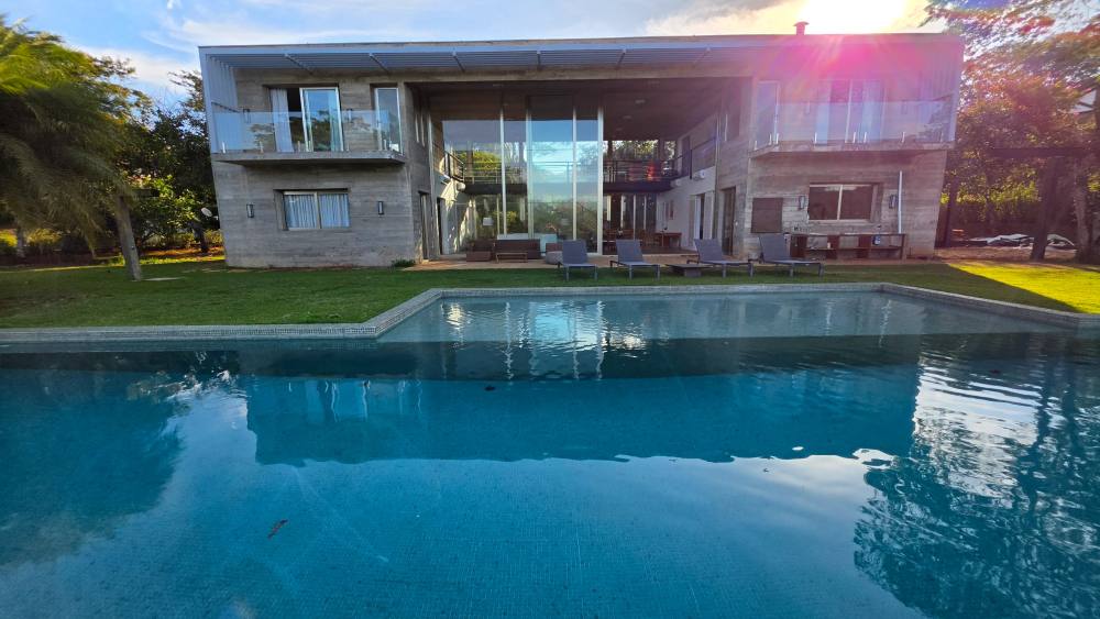Casa à venda na Fazenda Boa Vista — Villa 625