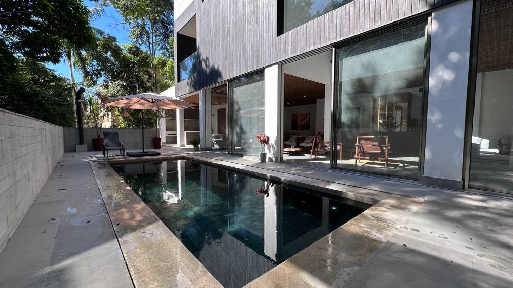Casa à venda no Condomínio São Pedro Guarujá — Villa 136