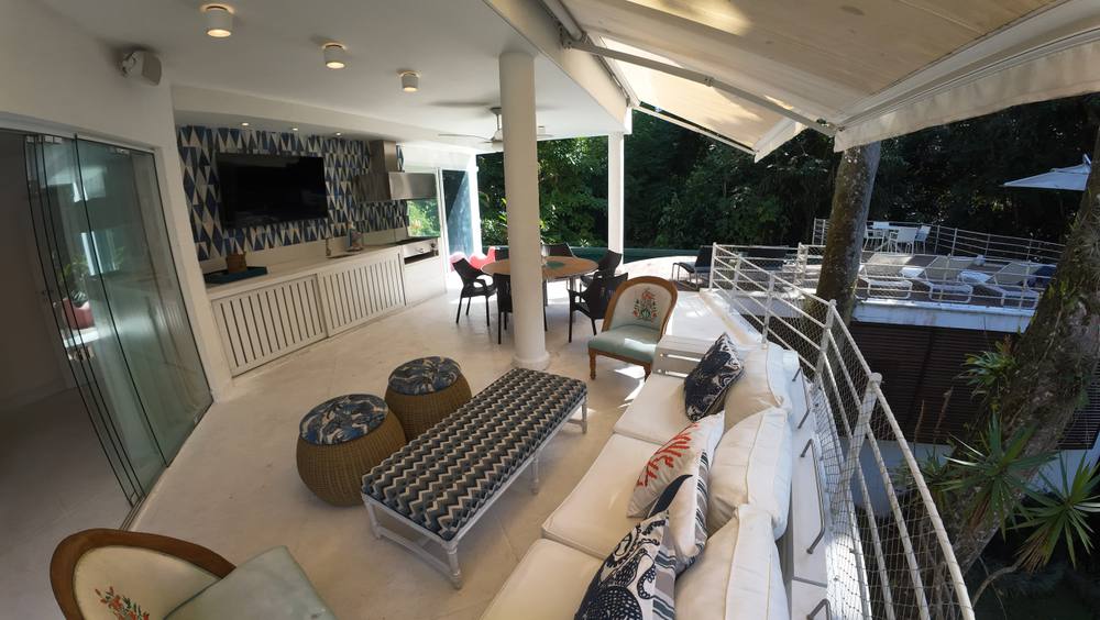Casa à venda no Condomínio Iporanga Guarujá — Villa 470