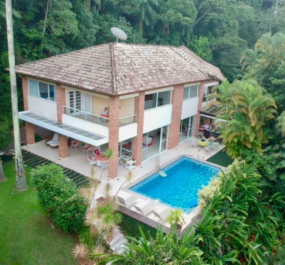 Casa à venda no Condomínio São Pedro Guarujá — Villa 188