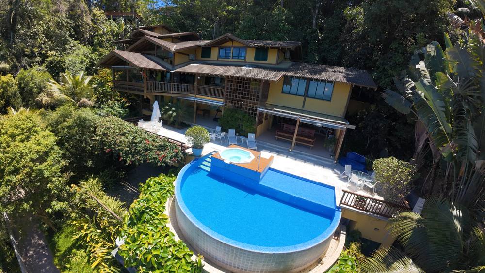 Casa à venda no Condomínio Taguaíba Guarujá — Villa 326