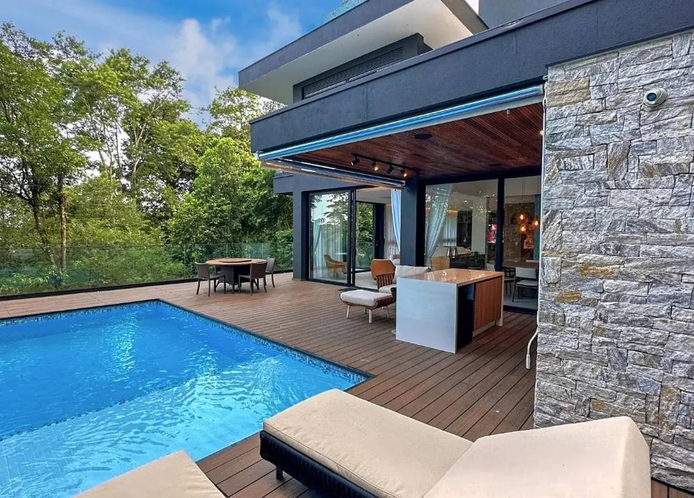 Casa à venda no Condomínio São Pedro Guarujá — Villa 149