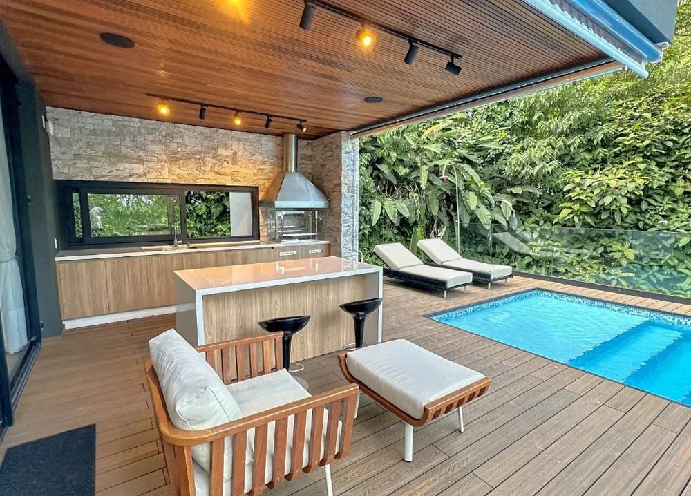 Casa à venda no Condomínio São Pedro Guarujá — Villa 149