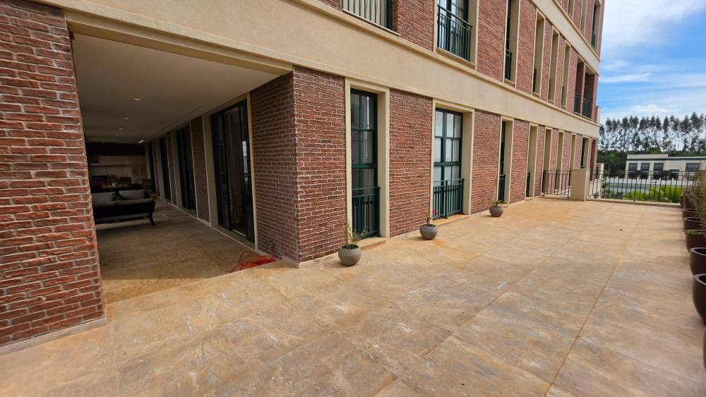 Apartamento à venda no Boa Vista Village — AP 6401 | Surf Lodge