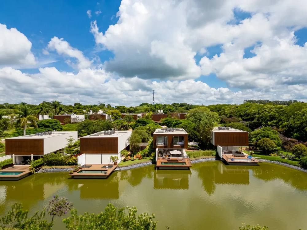 Casa à venda na Fazenda Boa Vista — Villa 637 | Fasano do Lago | Projeto Marcio Kogan