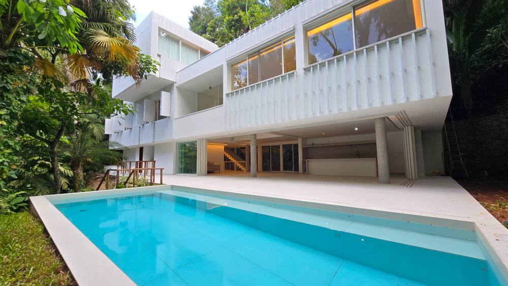 Casa à venda no Condomínio São Pedro Guarujá — Villa 130 | Projeto Kika Camasmie