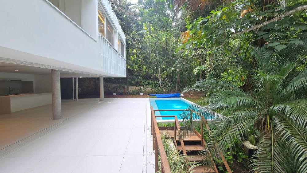Casa à venda no Condomínio São Pedro Guarujá — Villa 130 | Projeto Kika Camasmie