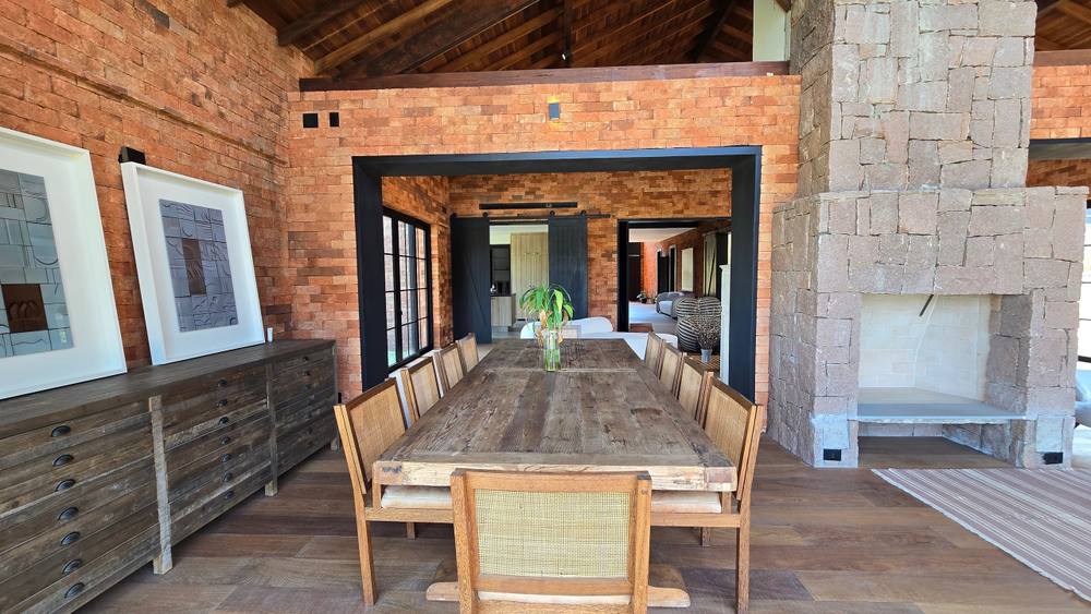 Casa à venda na Fazenda Boa Vista — Villa 607 | Barn House | Projeto Felipe Diniz