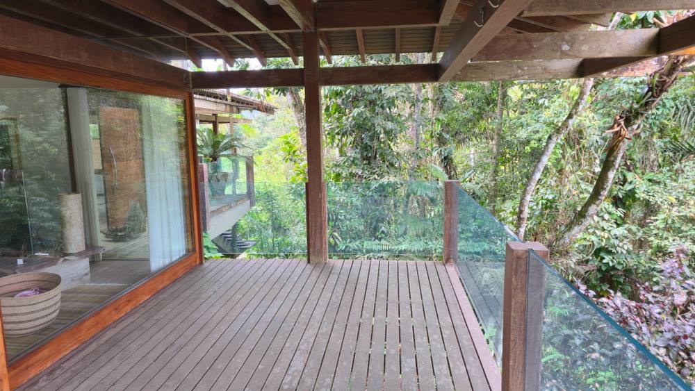 Casa à venda no Condomínio Iporanga Guarujá — Villa 404