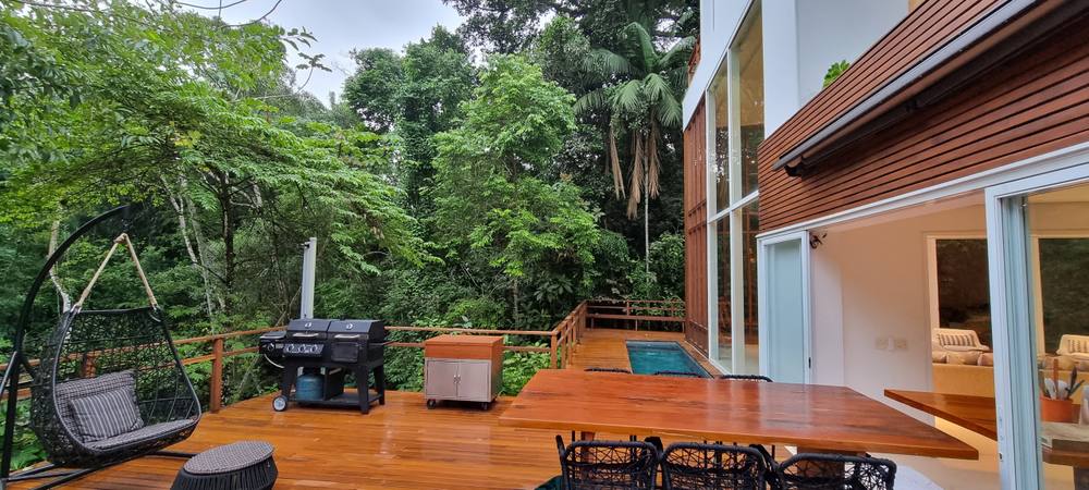 Casa à venda no Condomínio Iporanga Guarujá — Villa 417