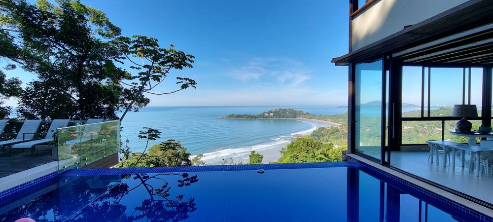Casa à venda no Condomínio Taguaíba Guarujá — Villa 330 | Projeto LAB Arquitetos