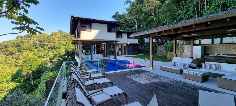 Casa à venda no Condomínio Taguaíba Guarujá — Villa 330 | Projeto LAB Arquitetos