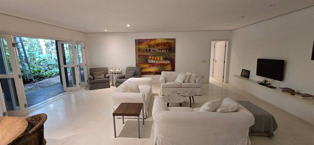 Casa à venda no Condomínio Iporanga Guarujá — Villa 435 | Jardins