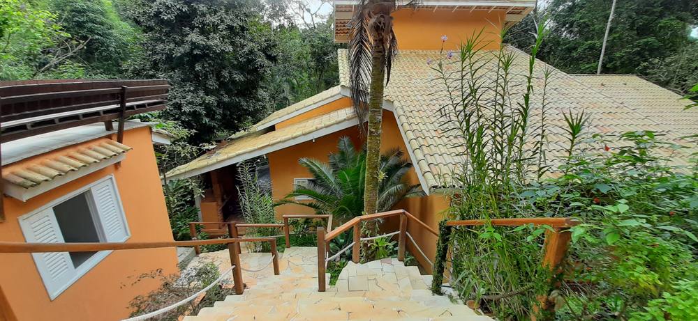Casa à venda no Condomínio São Pedro Guarujá — Villa 156