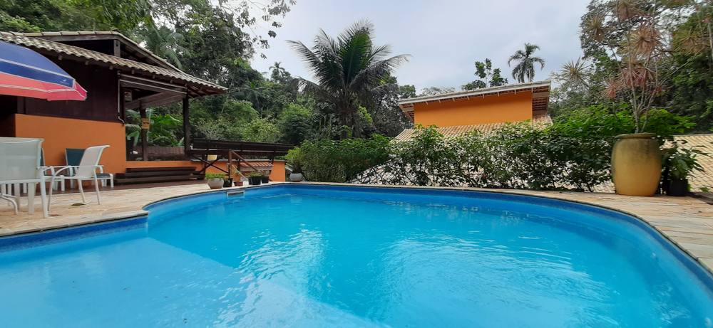 Casa à venda no Condomínio São Pedro Guarujá — Villa 156