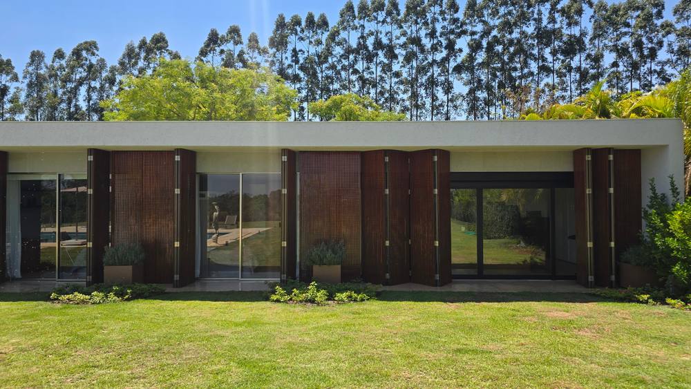 Casa à venda na Fazenda Boa Vista — Villa 628 | Projeto Marcio Kogan