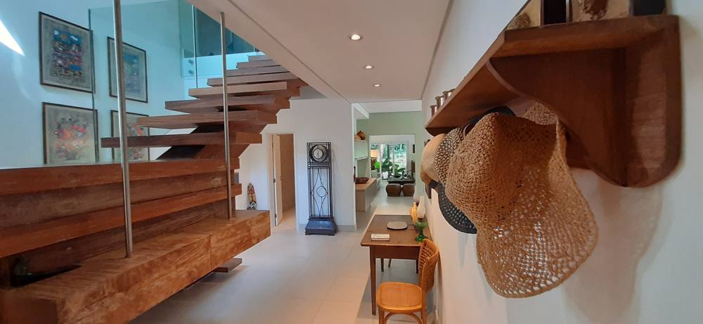 Casa à venda no Condomínio Iporanga Guarujá — Villa 440