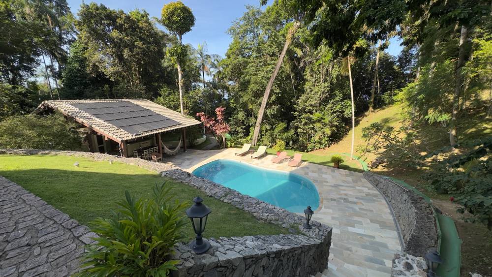 Casa à venda no Condomínio São Pedro Guarujá — Villa 146