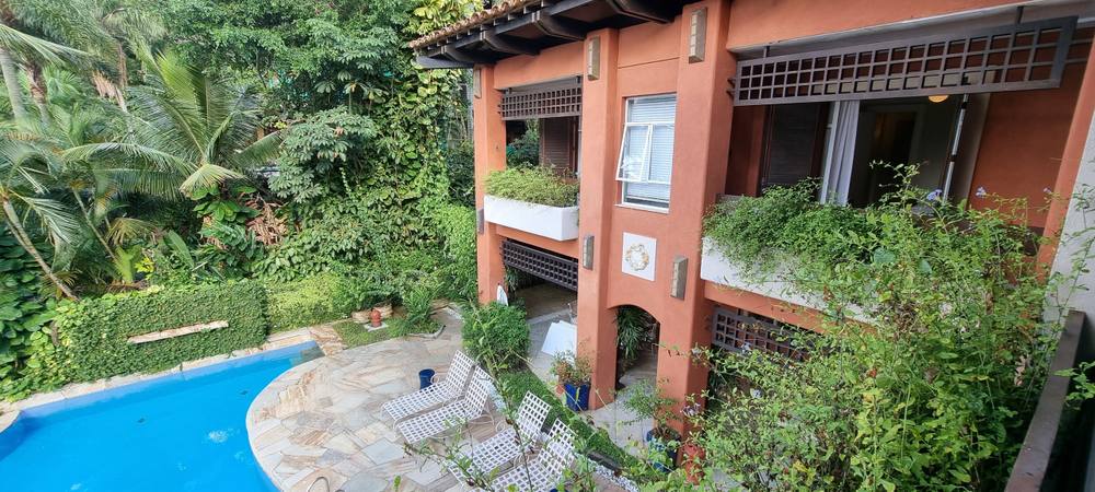 Casa Pé na Areia para locação no Condomínio Iporanga Guarujá — Villa 497