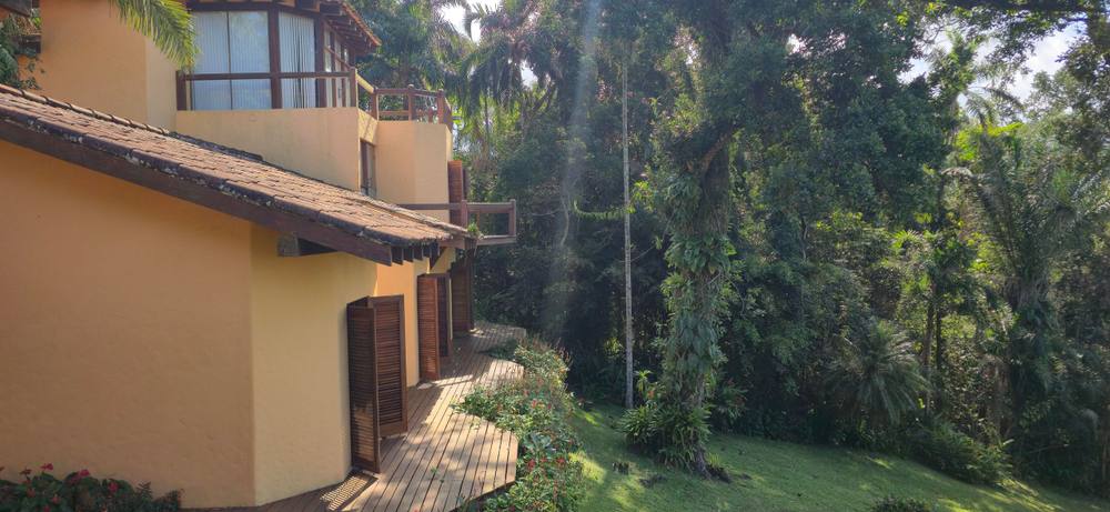 Casa à venda no Condomínio São Pedro Guarujá — Villa 165