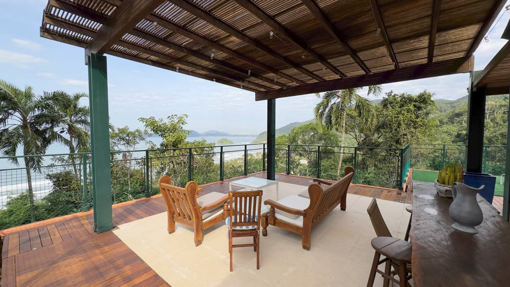 Casa à venda no Condomínio Iporanga Guarujá — Villa 438