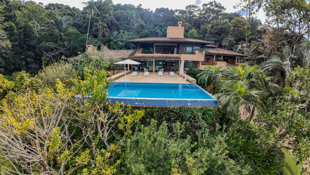 Casa à venda no Condomínio São Pedro Guarujá — Villa 133 | Projeto Marcos Acayba
