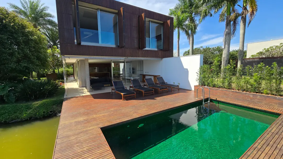 Casa à venda na Fazenda Boa Vista — Villa 626 | Fasano do Lago | Projeto Marcio Kogan