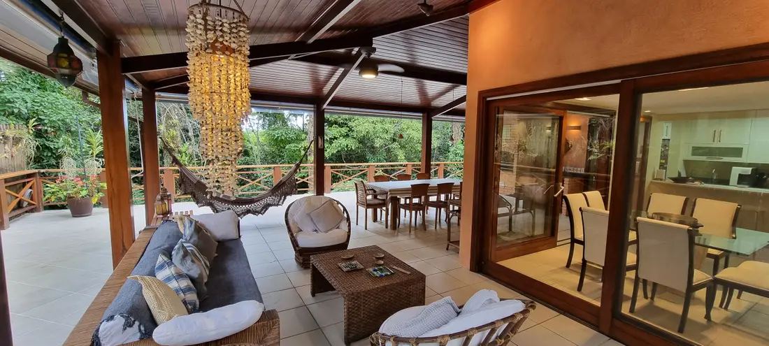 Casa à venda no Condomínio Iporanga Guarujá — Villa 405 | Jardins