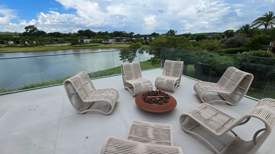 Casa à venda na Fazenda Boa Vista — Villa 618 | Sports House | Projeto FGMF Arquitetura
