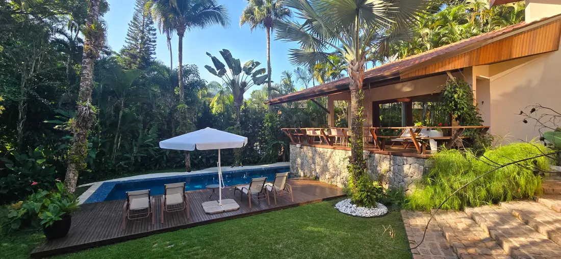 Casa à venda no Condomínio Iporanga Guarujá — Villa 442