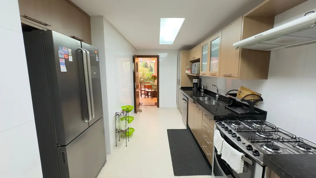 Casa à venda no Condomínio Iporanga Guarujá — Villa 442
