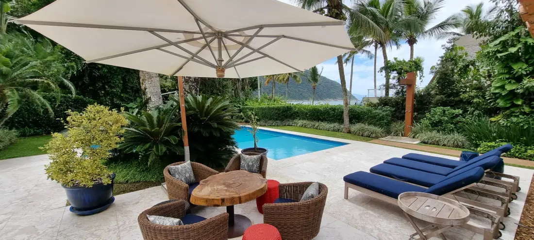 Casa para temporada no Condomínio Iporanga, Guarujá — Villa 402