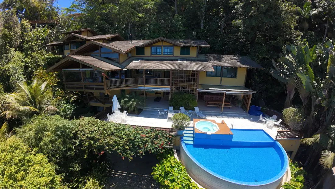 Casa à venda no Condomínio Taguaíba Guarujá — Villa 326