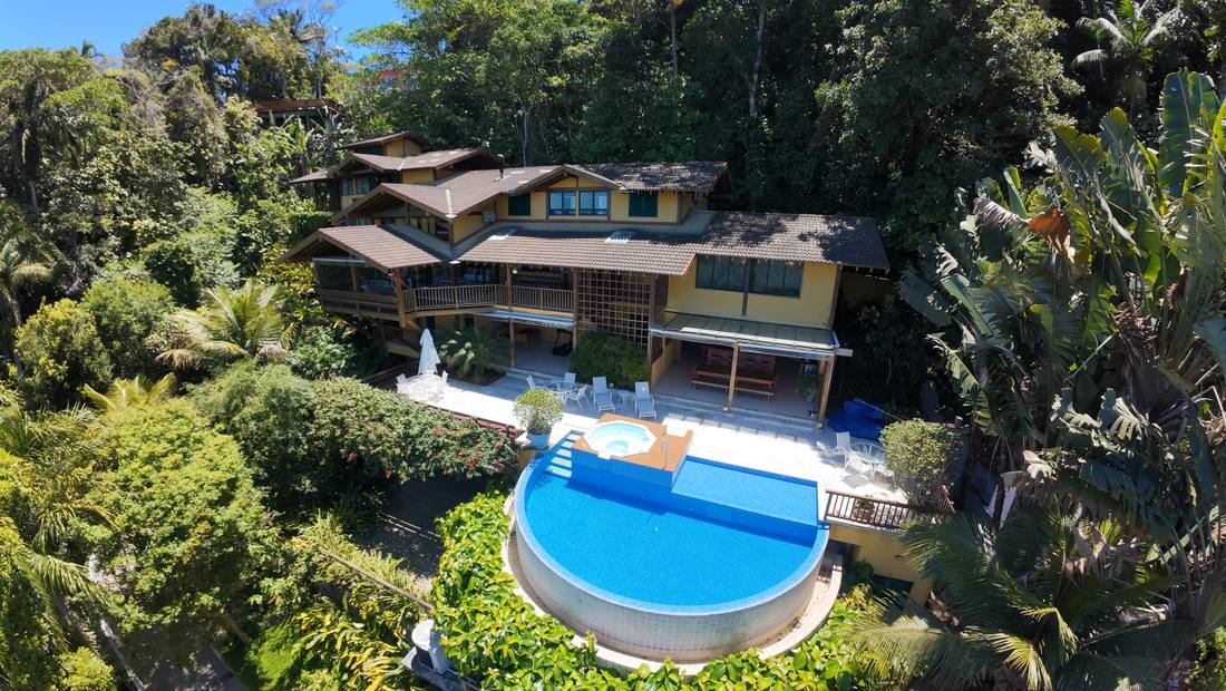 Casa à venda no Condomínio Taguaíba Guarujá — Villa 326