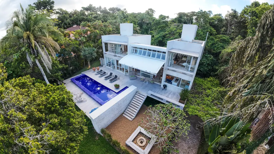 Casa à venda no Condomínio Iporanga Guarujá — Villa 437 | Projeto Joaquim Ferreira