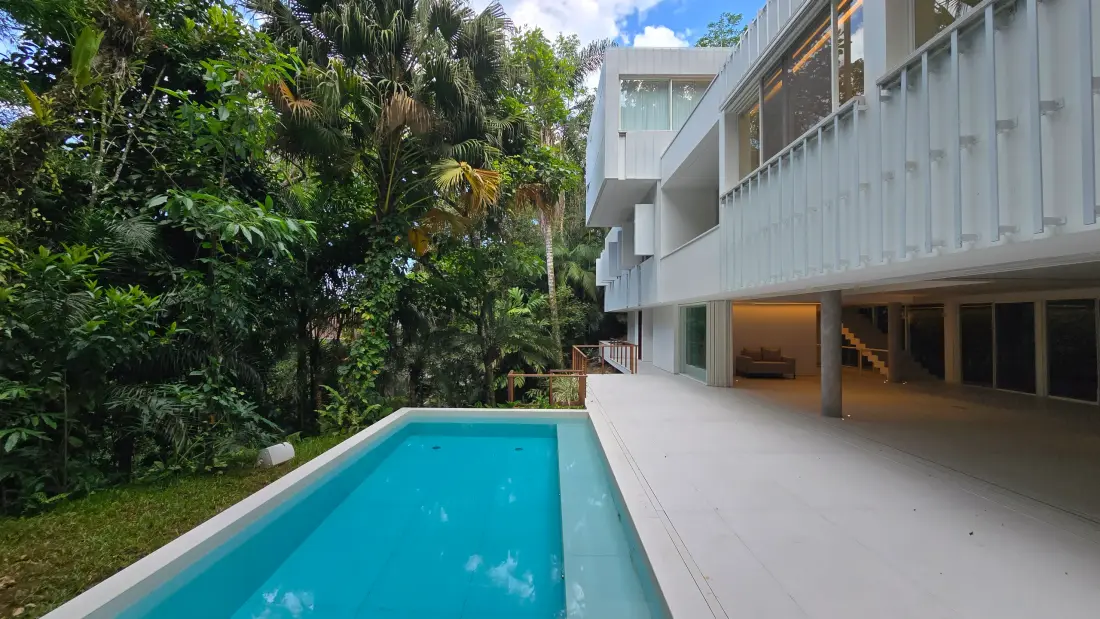 Casa à venda no Condomínio São Pedro Guarujá — Villa 130 | Projeto Kika Camasmie