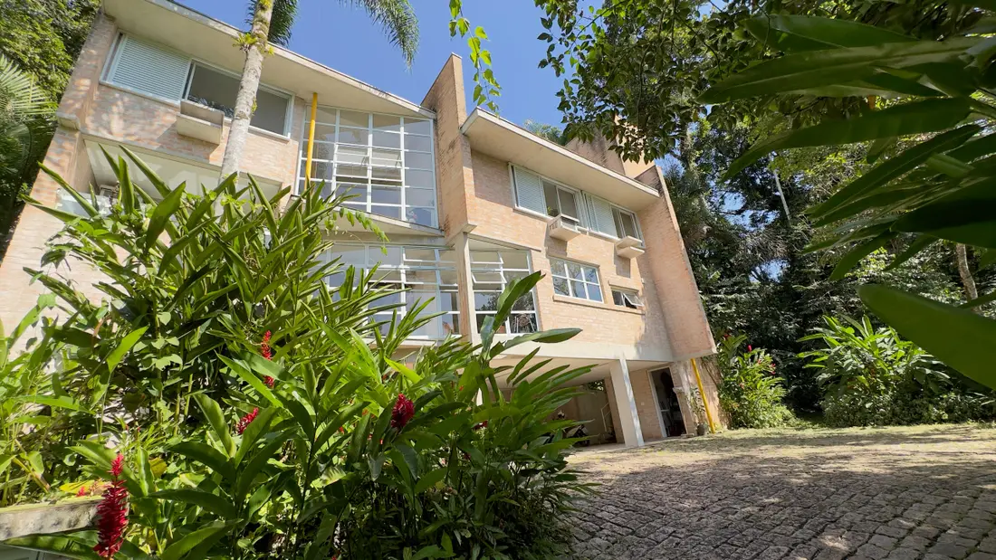 Casa à venda no Condomínio Iporanga Guarujá — Villa 436