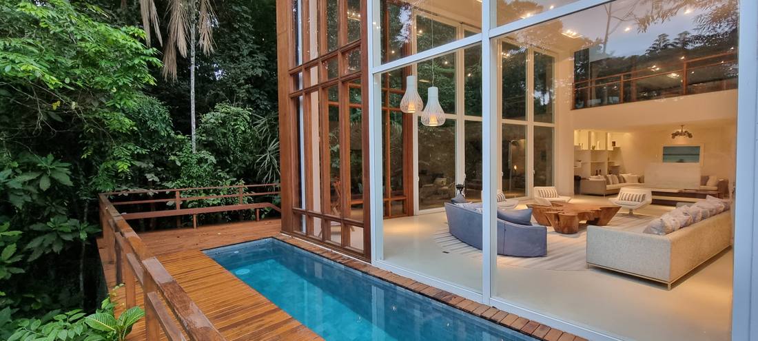 Casa à venda no Condomínio Iporanga Guarujá — Villa 417