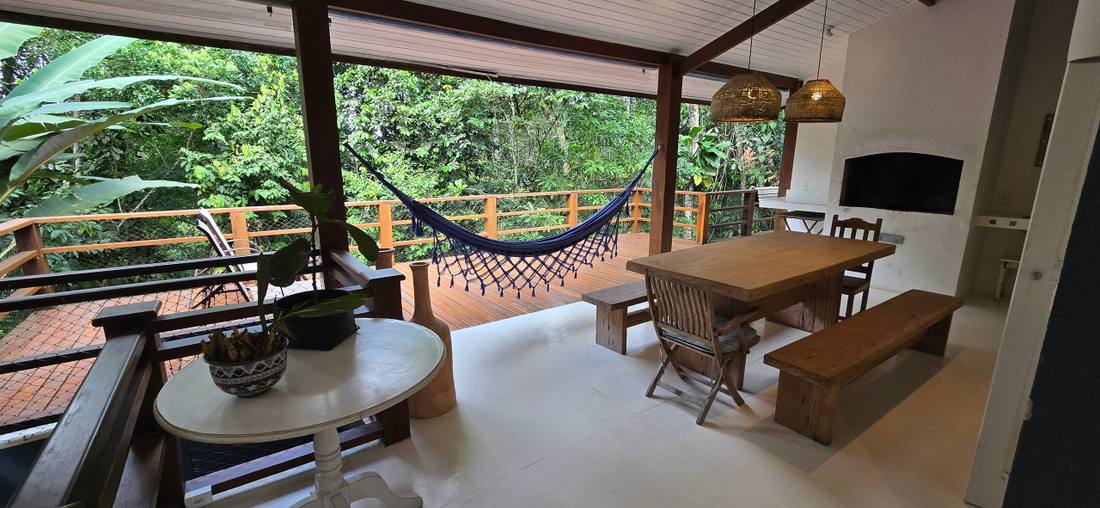 Casa à venda no Condomínio Iporanga Guarujá — Villa 435 | Jardins