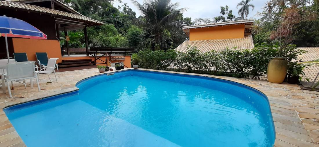 Casa à venda no Condomínio São Pedro Guarujá — Villa 156