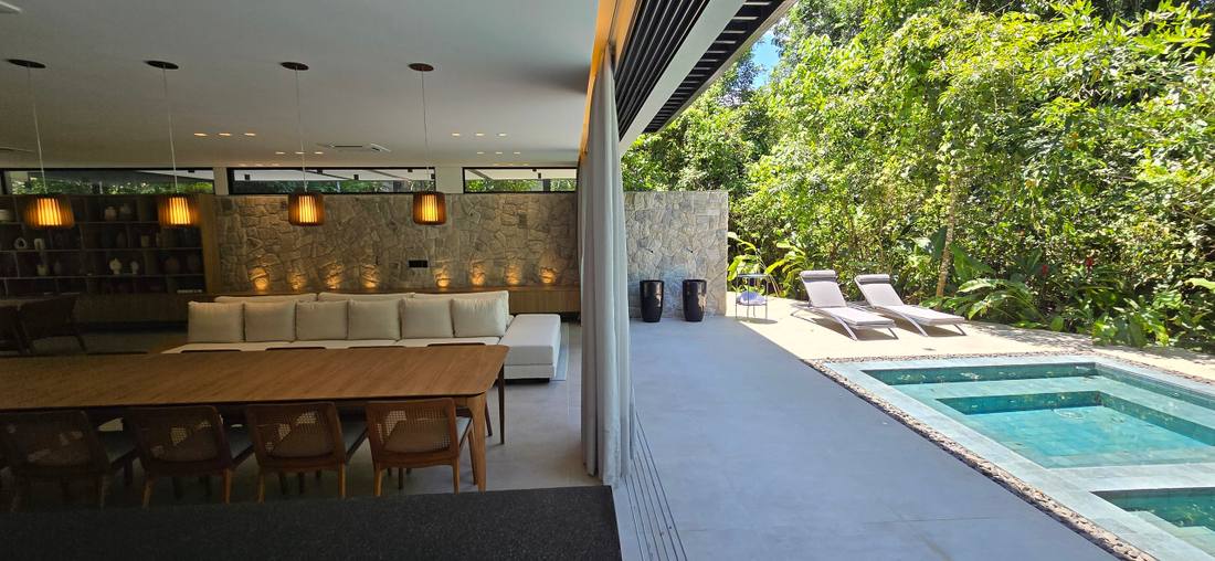 Casa à venda no Condomínio Iporanga Guarujá — Villa 414 | Projeto LA Arquitetura