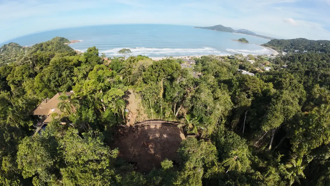 Terreno à venda no Condomínio Iporanga Guarujá — Terreno 415
