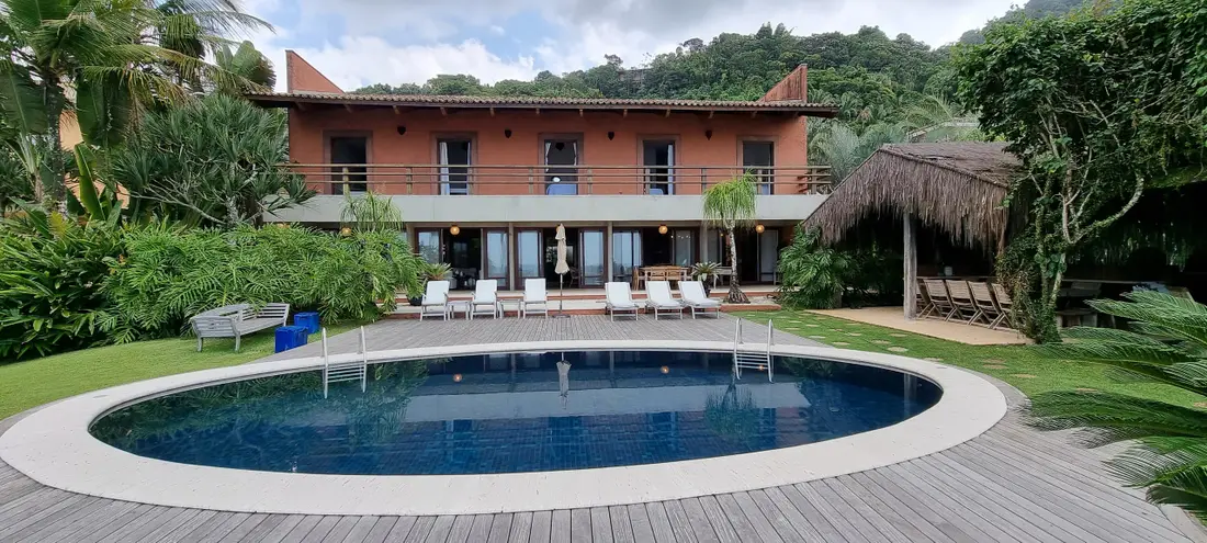 Casa Pé na Areia à venda no Condomínio Taguaíba Guarujá — Villa 391